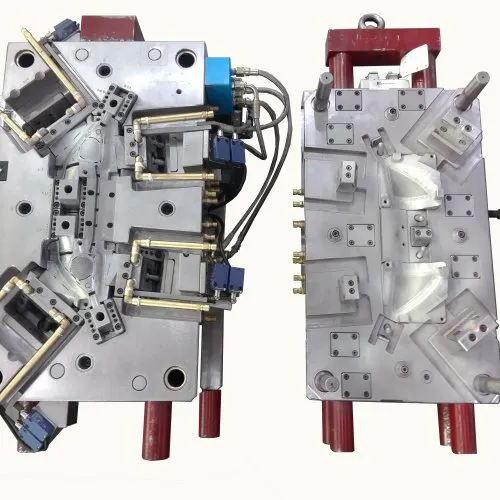 Automotive plastic injection mold