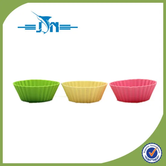 Plastic round springform cake mould