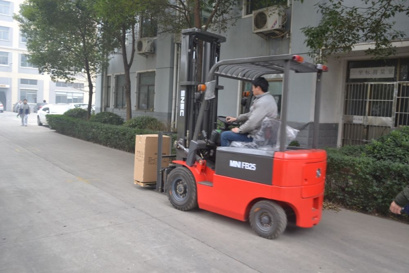 Electric Forklift