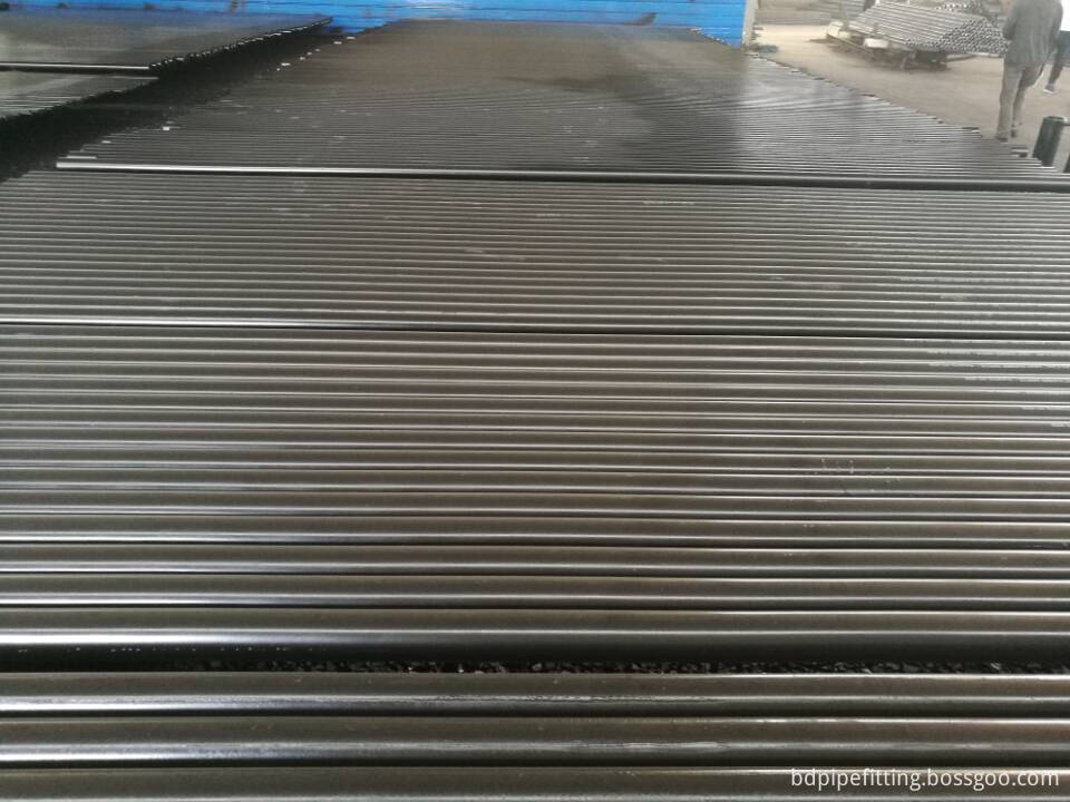 AE1DDBF44390E2ABD317FBEF60D7C5B6