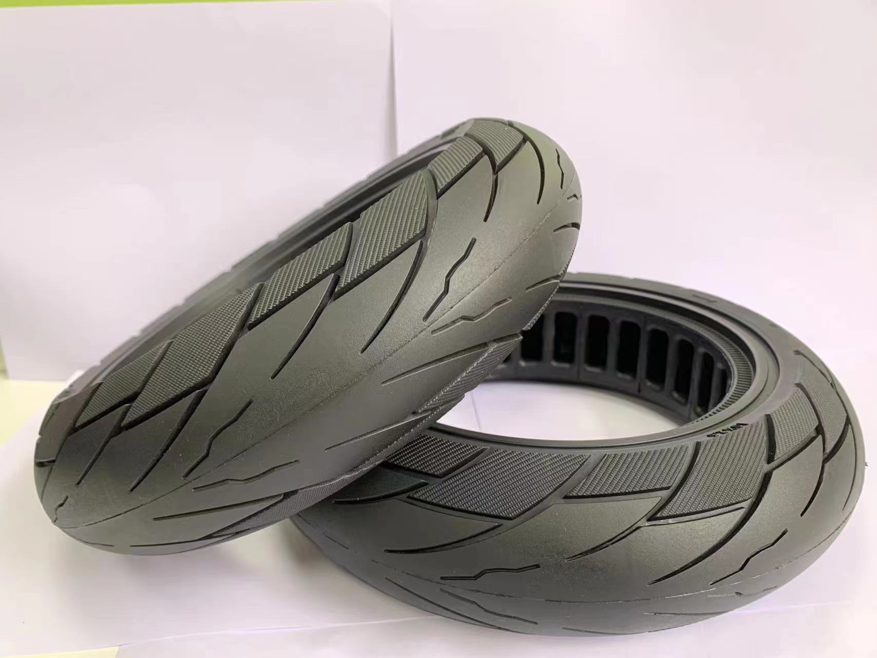 Outer tire