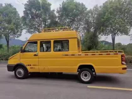 CLW Brand cheap 4x2 mini pickup truck 1.5L