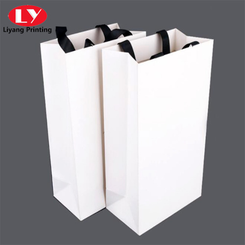 White custom shopping paper bag with handle