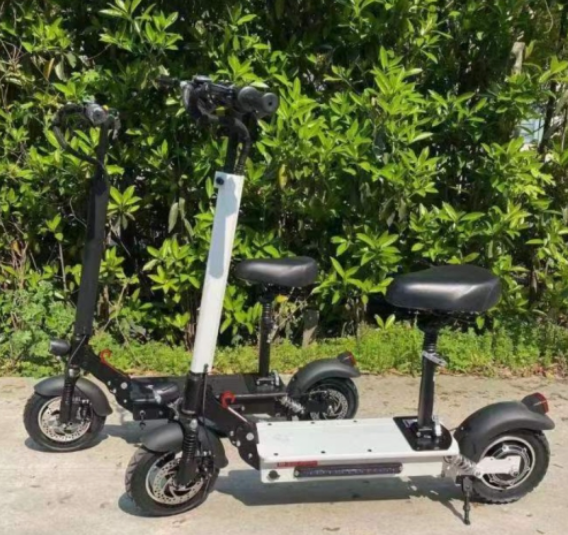 Scooters électriques de huit pouces pour adultes et enfants