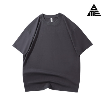 Short sleeved T-shirt made of pure cotton