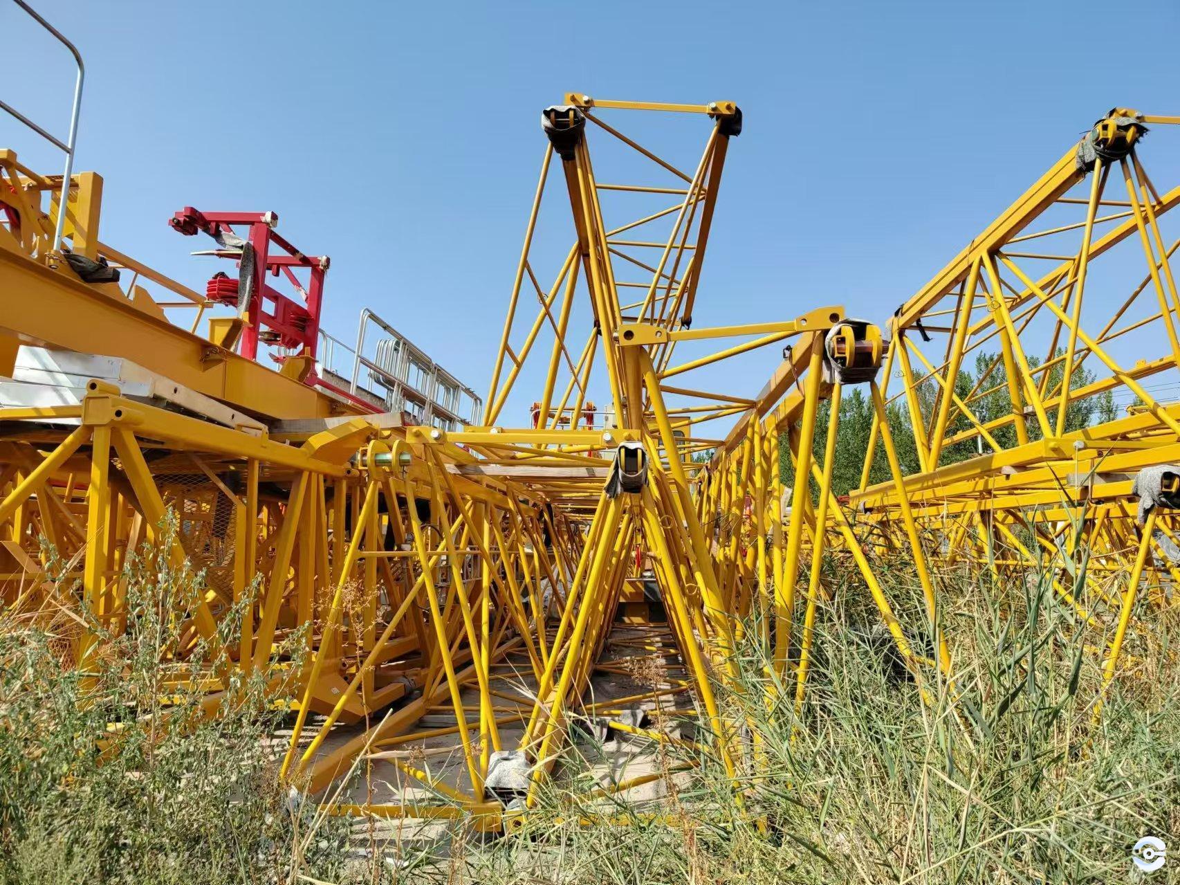 Second-hand tower crane under maintenance work