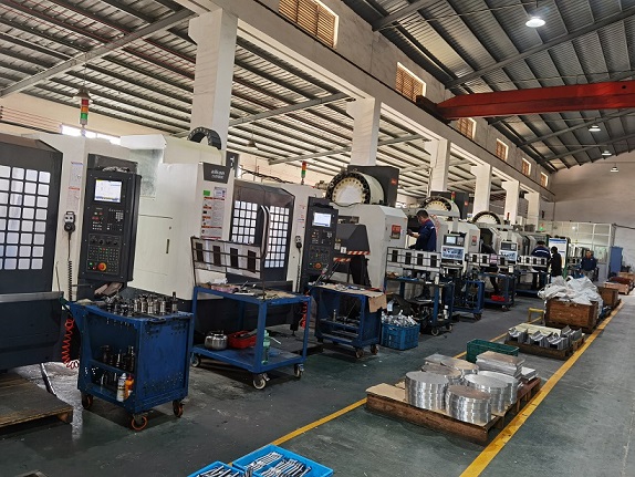 Tianhui CNC center machining