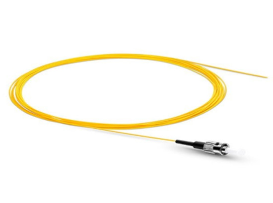 Pigtail FC para rede de fibra óptica usando