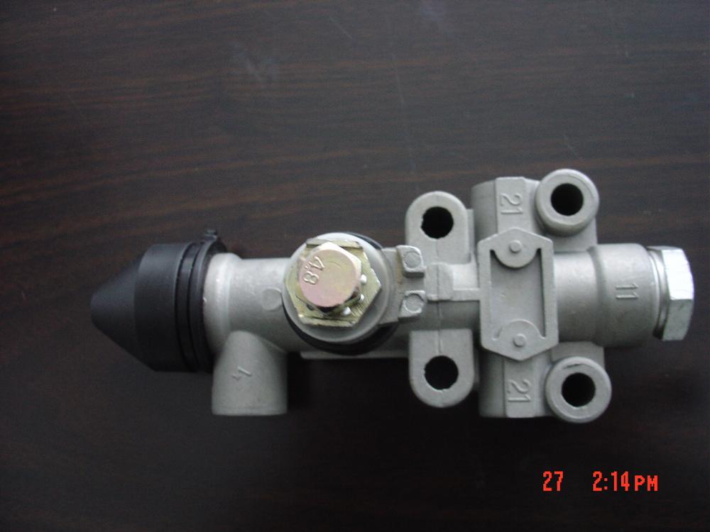 levelling valves for trailers