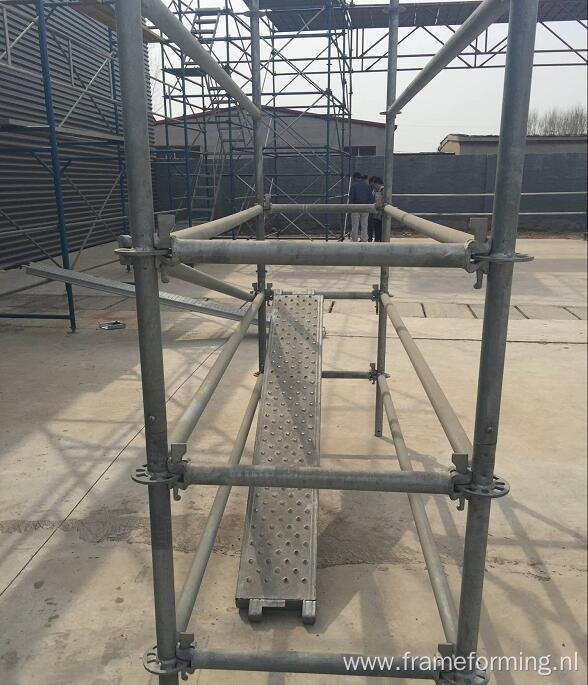 Galvanized layer ringlock scaffolding roll forming machine