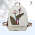 Mochila de lino y algodón con forma de tulipán hecha a mano estilo bohemio para mujer