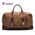 Men&#39;s Travel Weekender durante a noite Bolsa de Duffel