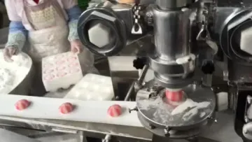 Fully automatic meat pie making machine