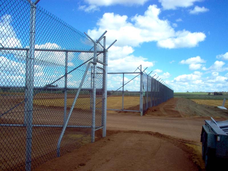 HDG chain link fencing 