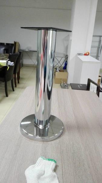 Middle height chromed table base