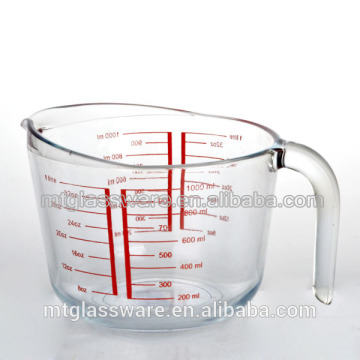 Handmade clear glass measuring glass cup with handle