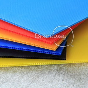 Bottom pice and good quality white blue red yellow pp corruageted plastic sheet