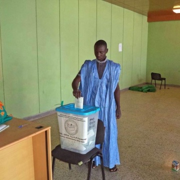 45L Square Transparent Plastic Election Ballot Box for Voting