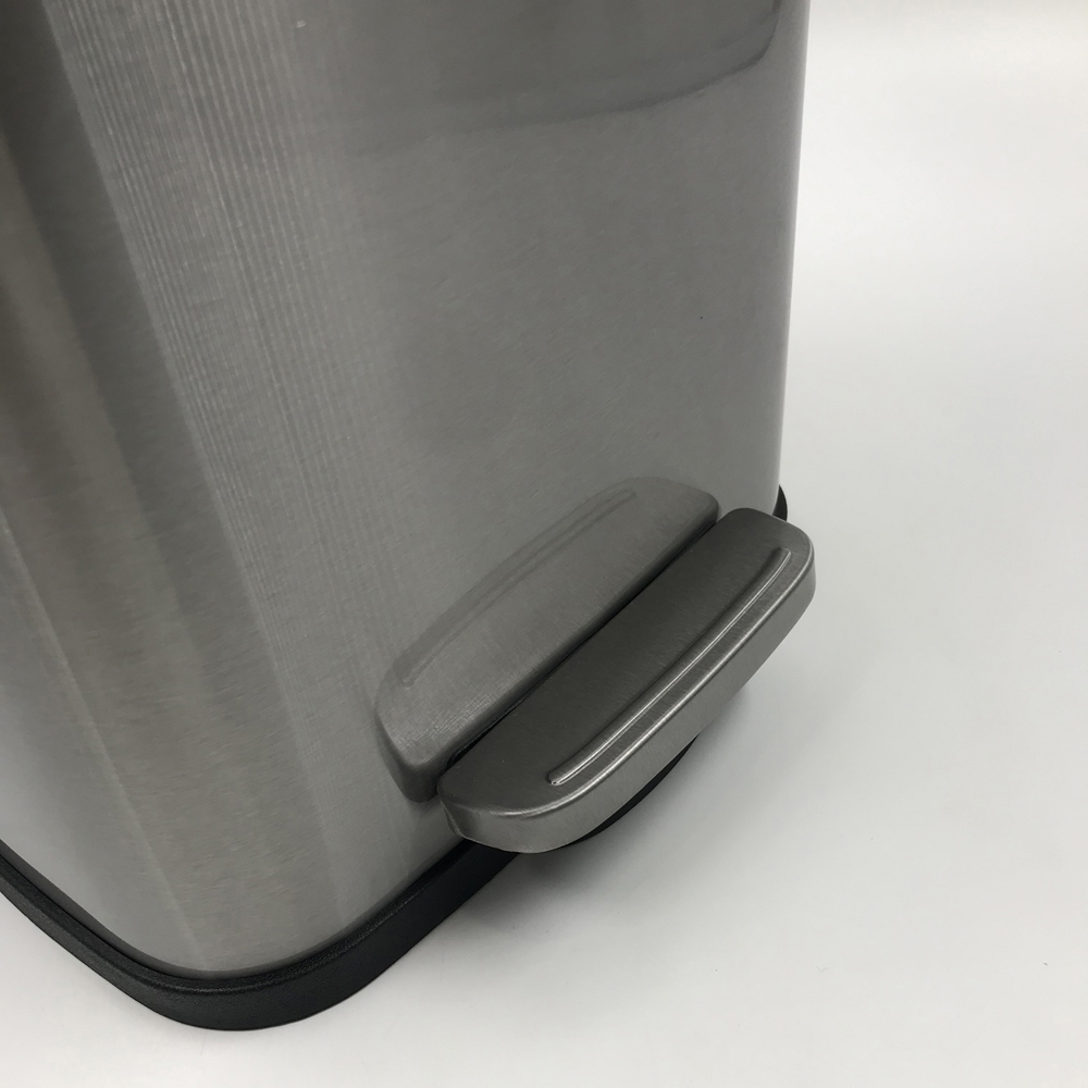 Stainless Steel Trash Can with Bamboo lid