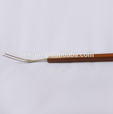 Wooden Non-stick Roasting Grilling Stick Barbecue Meat Fork