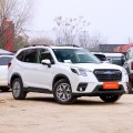 Компактный бензиновый автомобиль Subaru Forester