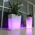 Cubo de hielo para exteriores con cambio de color LED