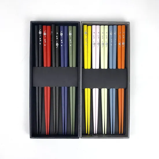 Gold Maple Leaf Fashionable Wooden Chopsticks - Customized and Dishwasher Safe