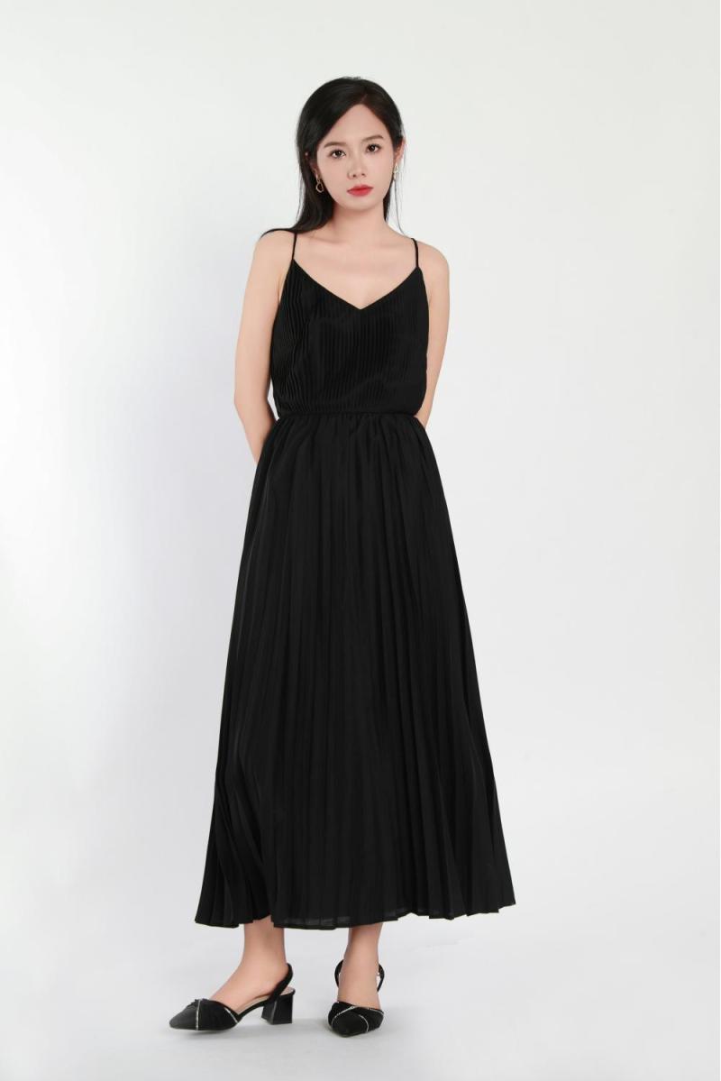 Sexy Pleated Black Dress