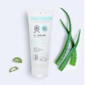 သန့်ရှင်းစင်ကြယ်သော aloe vera cream ကိုချောချောမွေ့မွေ့