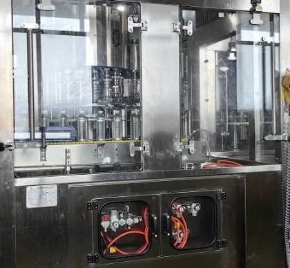 Automatic PET Bottle Combi Block: Blowing, Filling & Capping Machine