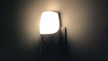 Plug-In Motion Sensor LED Wall Lamp - Smart Night Light