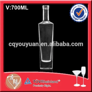 Cork Top 700ML Vodka Empty Glass Bottle Vodka Bottles 700ML Clear Glass Square Bottle