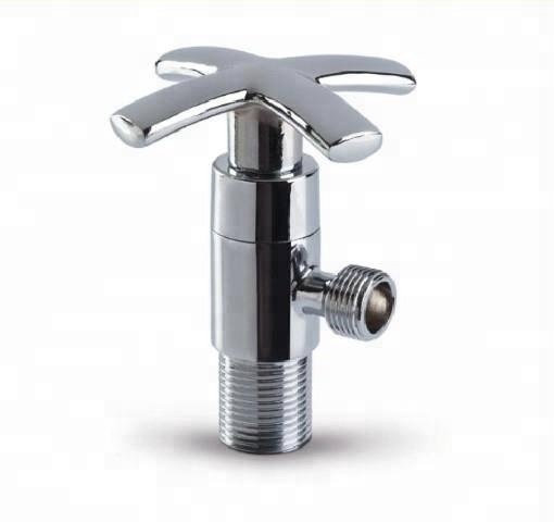 Valve d&#39;angle de style contemporain