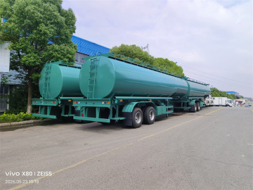 Semirimorchio con serbatoio carburante a 2 assi da 45 m3