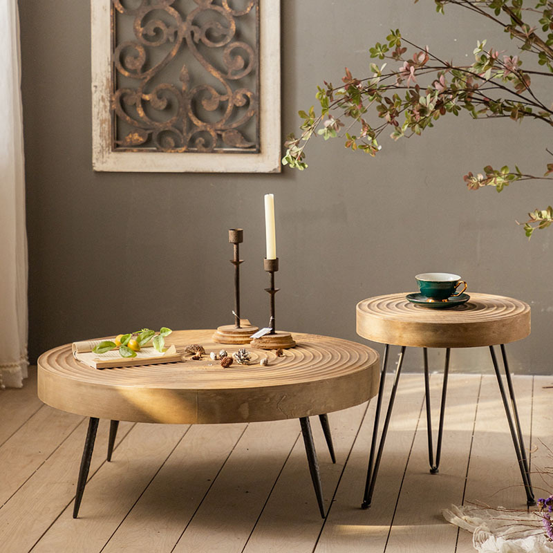 Table d'appoint artisanale extensible