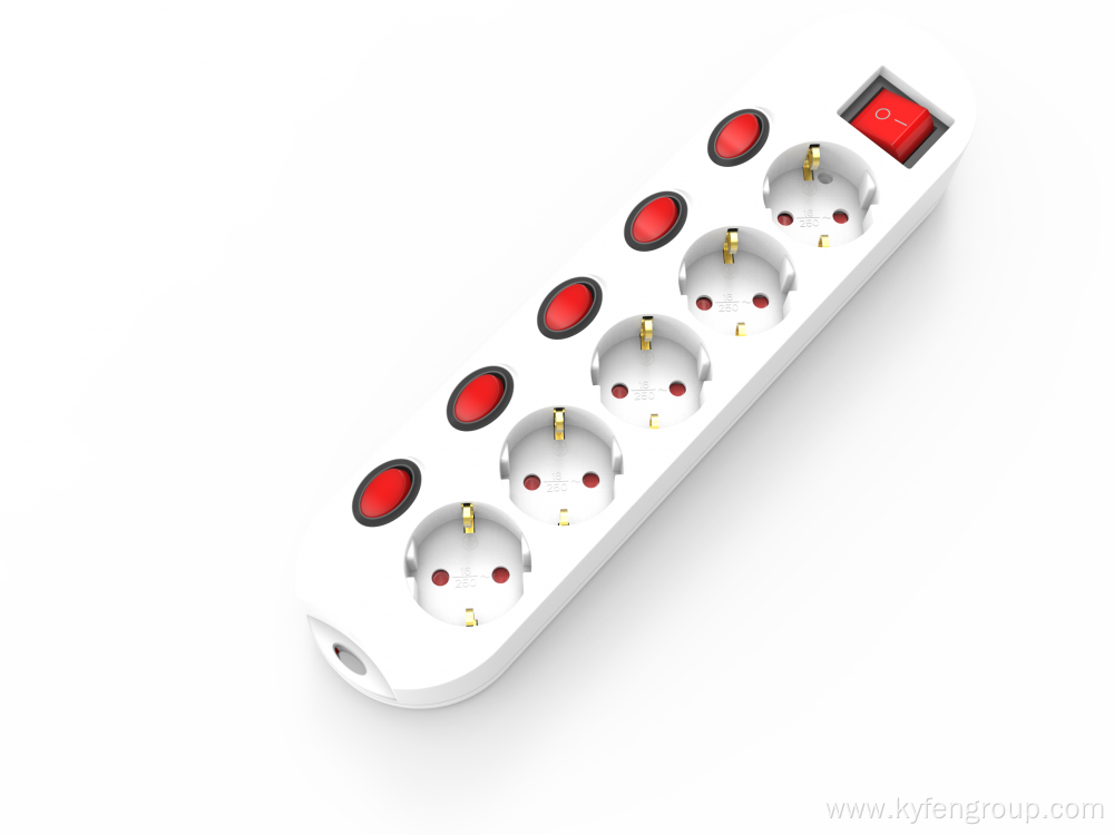 5-Outlet power strip with individual switch