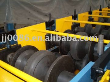 Highway guardrail forming line