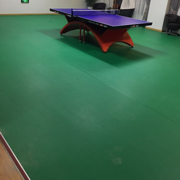 Uso de suelo de pista de tenis de mesa para competición internacional