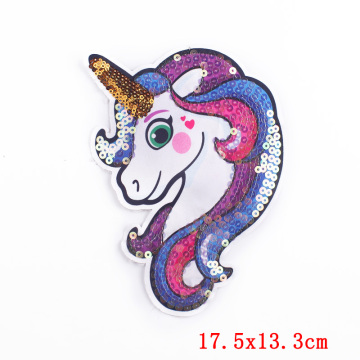 Lindo unicornio hierro en parches bordados para ropa