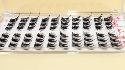 No Glue Needed Press-on Lashes: Pre-Bond Technology