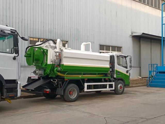 Suction Truck 5 Jpg