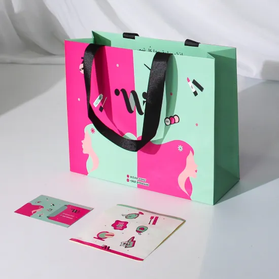 Custom Luxury Printed Retail Clothing Packaging Paper Bags with Stickers