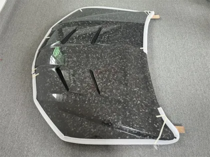 High-Quality Forged Carbon Fiber Engine Hood (Bonnet) for Lamborghini Urus Front Hoods