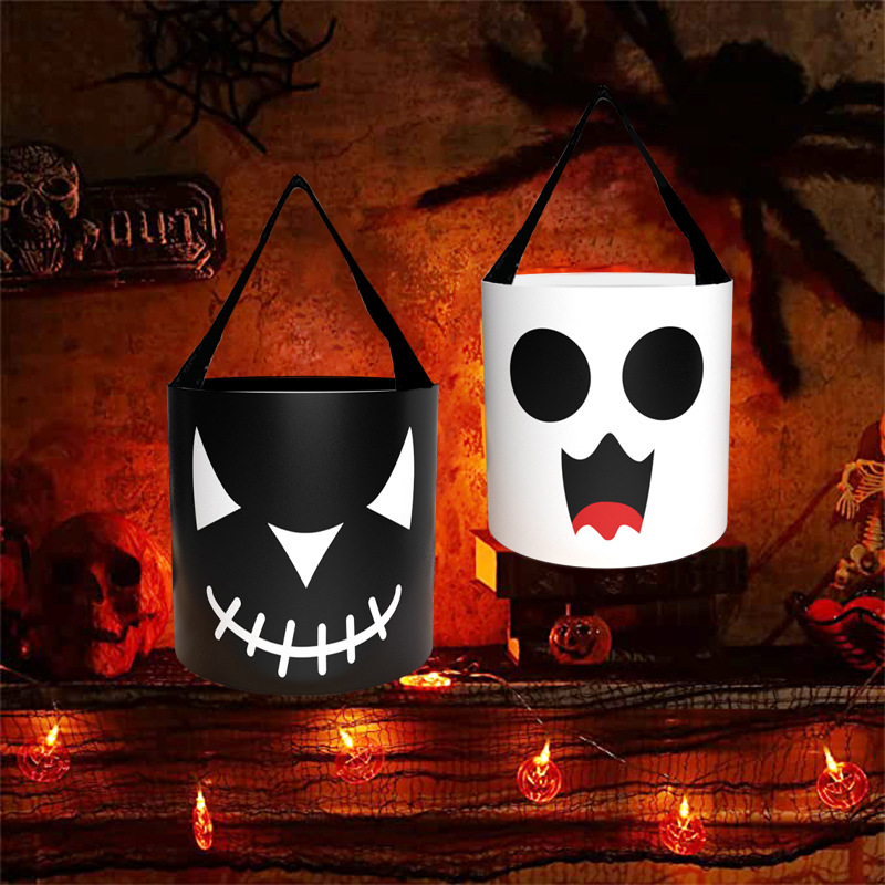 Leuchtende Halloween -Süßigkeiten -Tasche