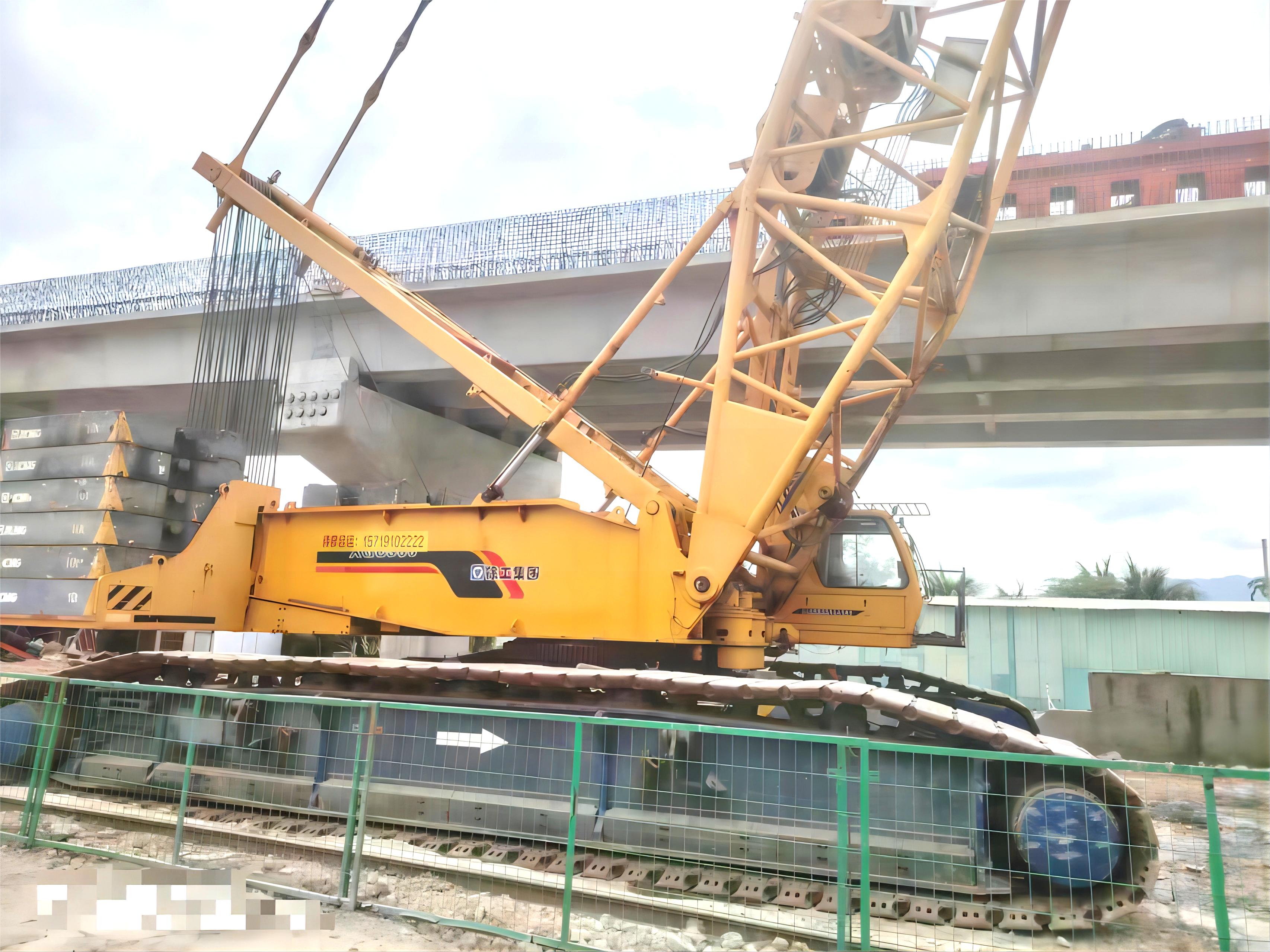 All-terrain crawler crane, 400-ton capacity All-terrain crawler crane, 400-ton capacity