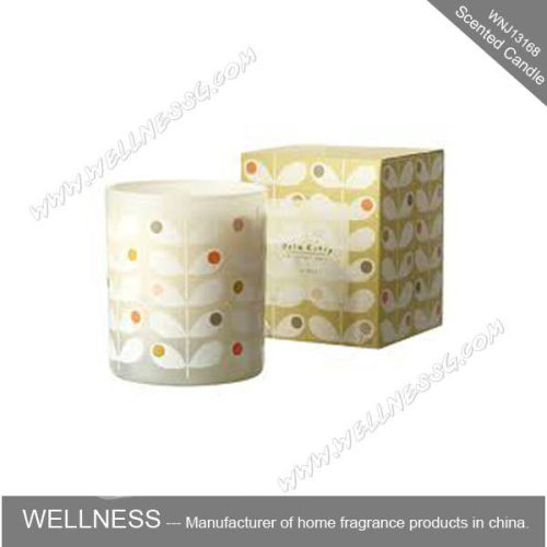 natural scented soy candle in beauty glass holder