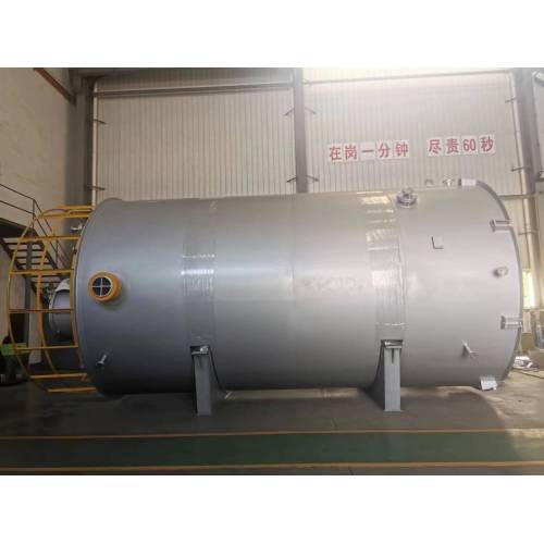 Large capacity storage tanks