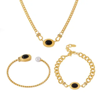 Yilanka 18K Gold Plated Black Agate Horseshoe Necklace and Bracelet Set