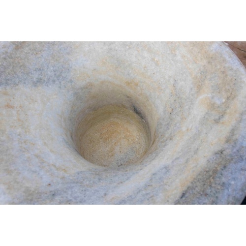 Natural White Marble Cups with Rounded Edges Pair