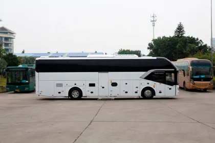 2018 New China Brand Passenger Bus  Tourist Bus Diesel  coach Bus with GOST certificate